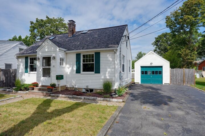 Property Photo: 221 Fountain St MA 01702
