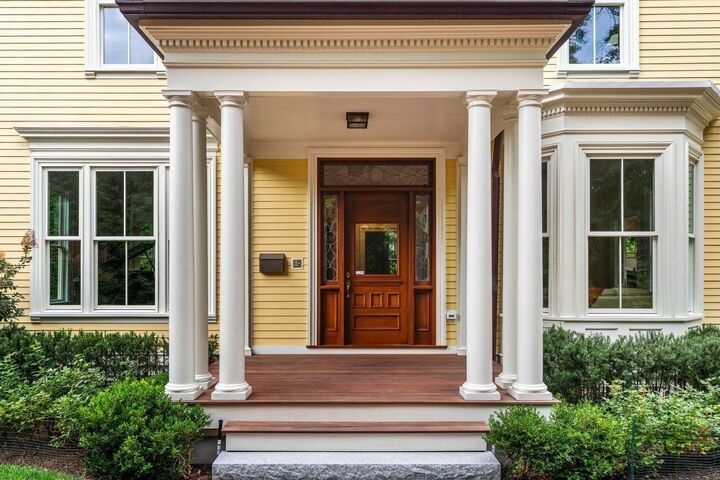 Property Photo:  68 Sparks Street  MA 02138 