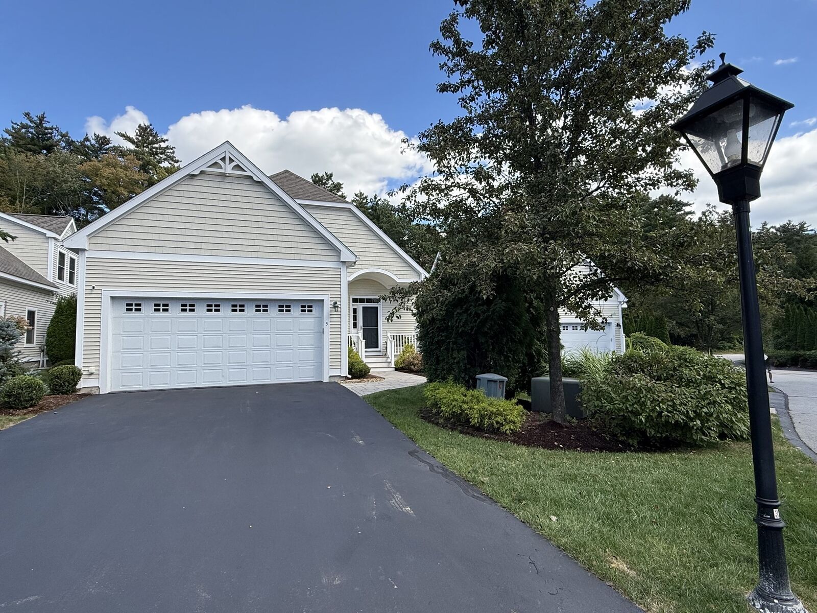 Property Photo:  5 Metea Lane 5  NH 03054 