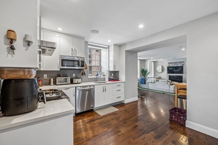Property Photo:  225 Dorchester Street 27  MA 02127 