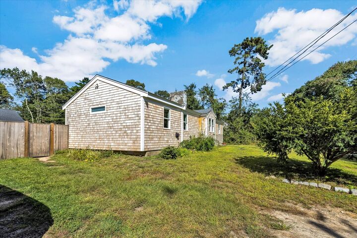 Property Photo:  25 Raspberry Lane  MA 02648 
