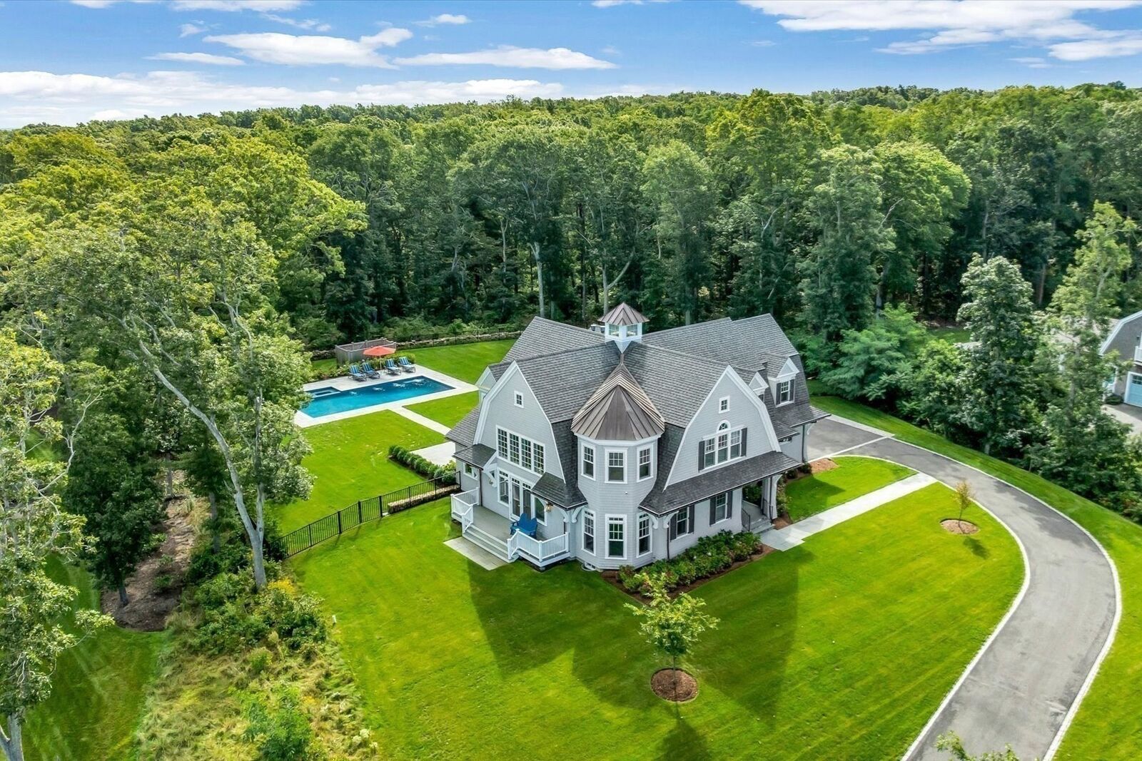 Property Photo: 9 Rock Hill Rd MA 02563