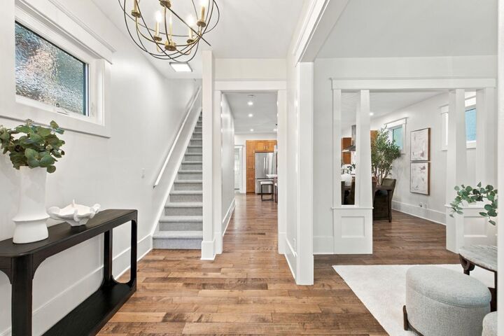 Property Photo: 814 19 Avenue SW AB T2T 0H5