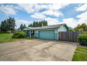 Property Photo:  6111 Thurston Rd  OR 97478 