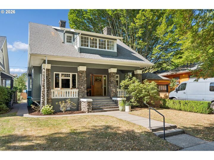 Property Photo: 2017 SE Elliott Ave OR 97214