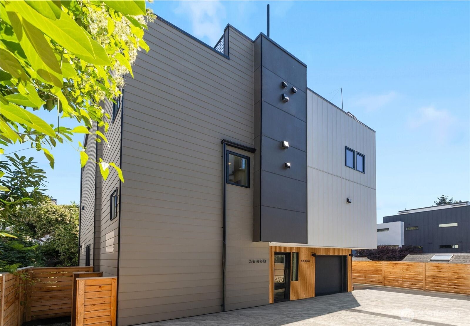 Property Photo: 3646 B Greenwood Avenue N WA 98103