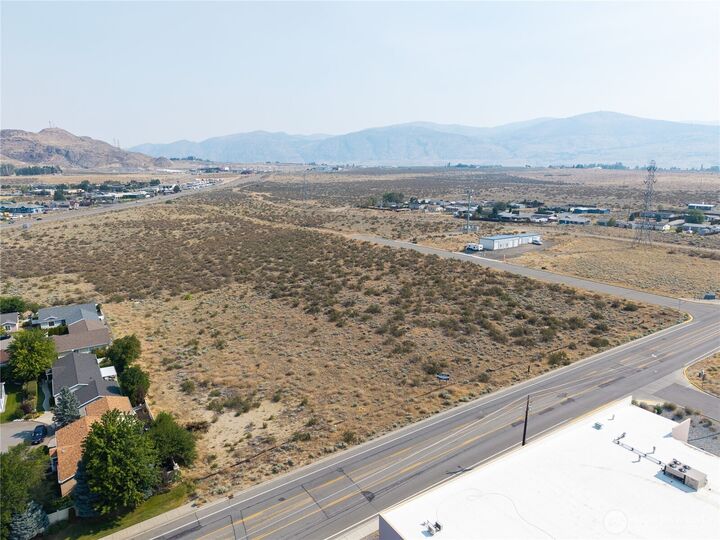 Property Photo: 21 Engh Road WA 98841