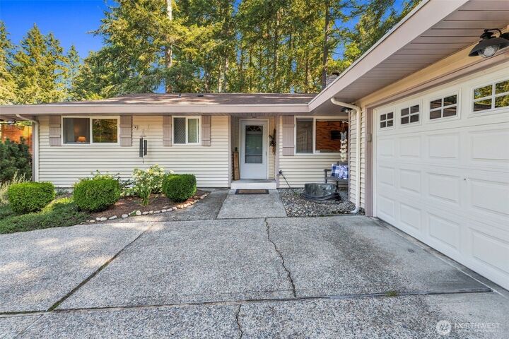Property Photo:  4905  93rd Avenue W  WA 98467 