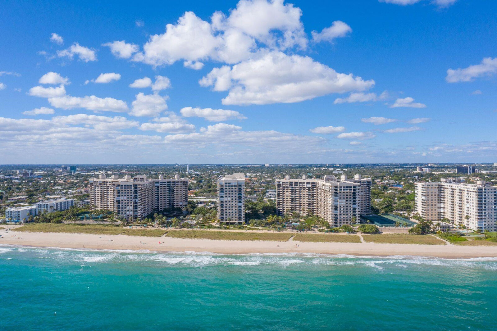 Property Photo:  5100 N Ocean Boulevard 308  FL 33308 
