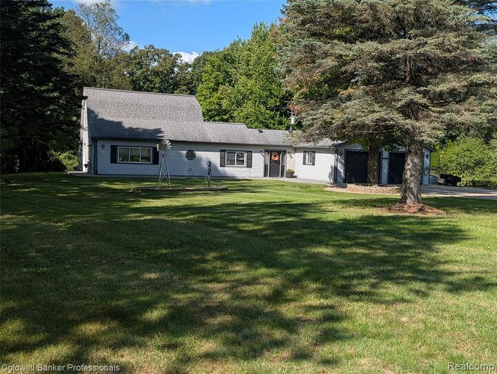 Property Photo:  5797 N Lapeer Road  MI 48461 