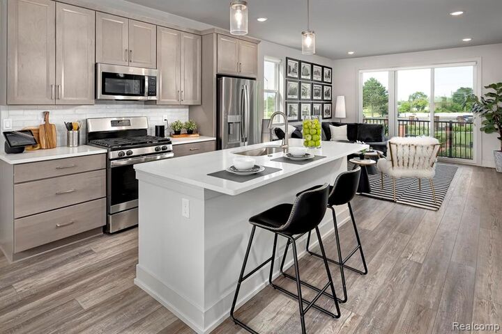 Property Photo: 2152 Evergreen Lane 55 MI 48103