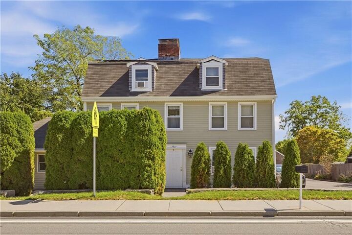Property Photo: 2801 East Main Road RI 02871