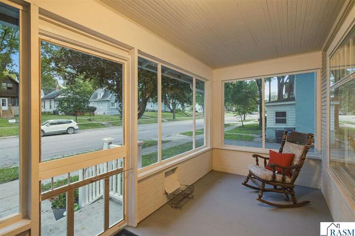 Property Photo:  816 N 5th Street  MN 56001 