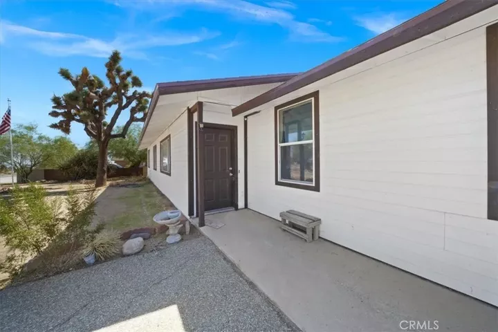 Property Photo:  58407 Campanula Street  CA 92284 