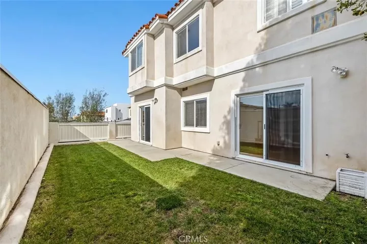 Property Photo: 413 N Elena CA 90277