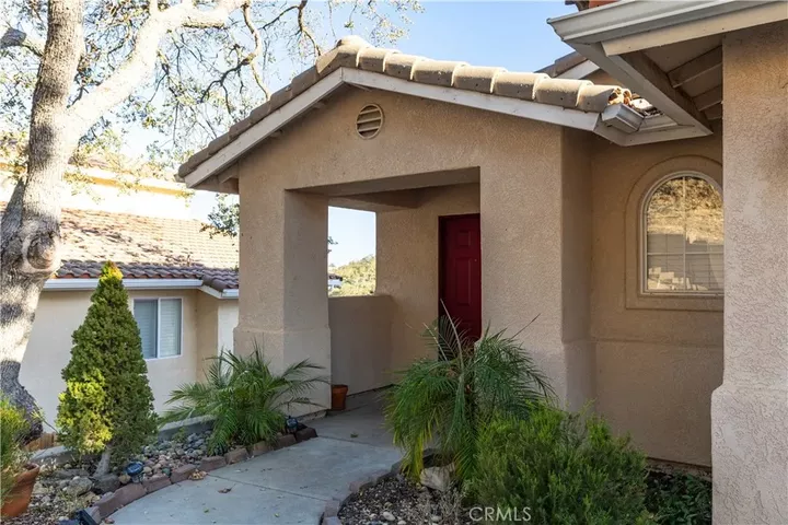 Property Photo:  8664 Paseo De Vaca  CA 93422 
