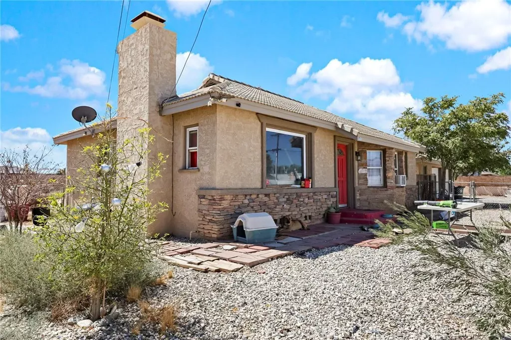 Property Photo: 12093 Lee CA 92301