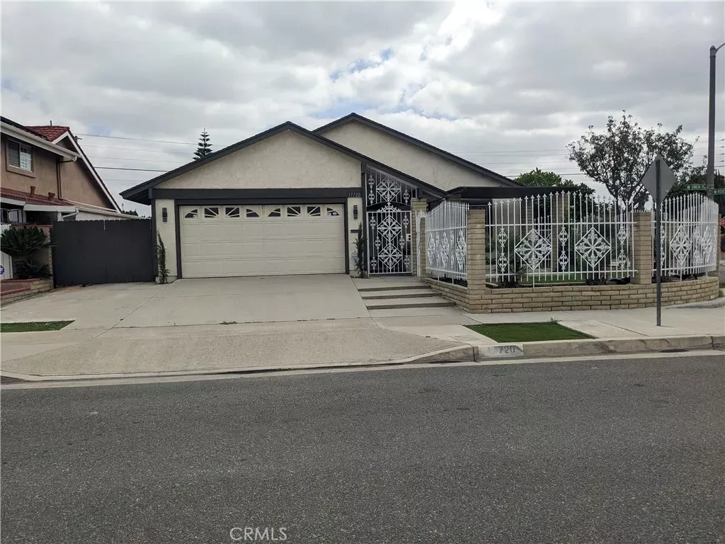 Property Photo: 17720 Owen CA 90703