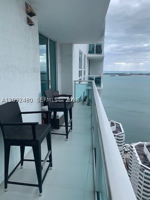 Property Photo:  