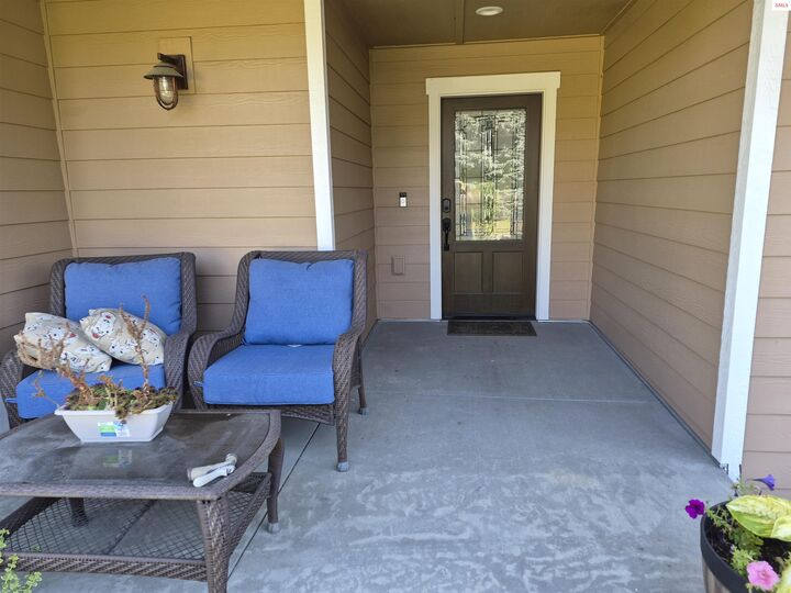 Property Photo:  241 Beverly Dr  ID 83860 