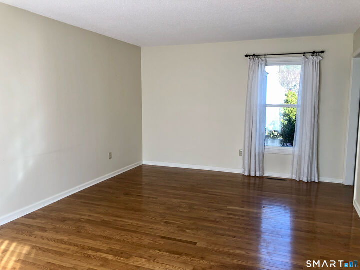 Property Photo: 409 Georgetown Drive 409 CT 06033