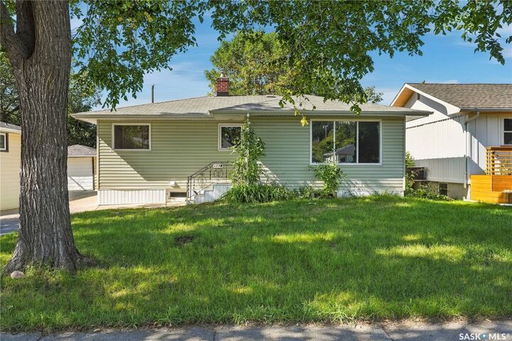 Property Photo: 2716 Winnipeg Street SK S4P 1H9