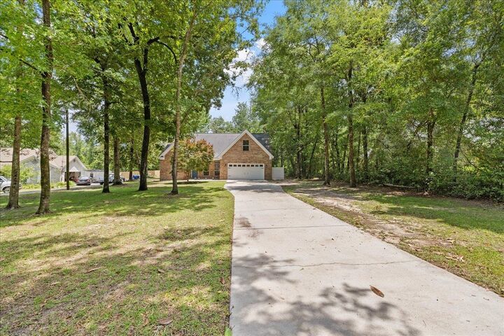 Property Photo:  252 Magnolia Ridge  FL 32327-1111 