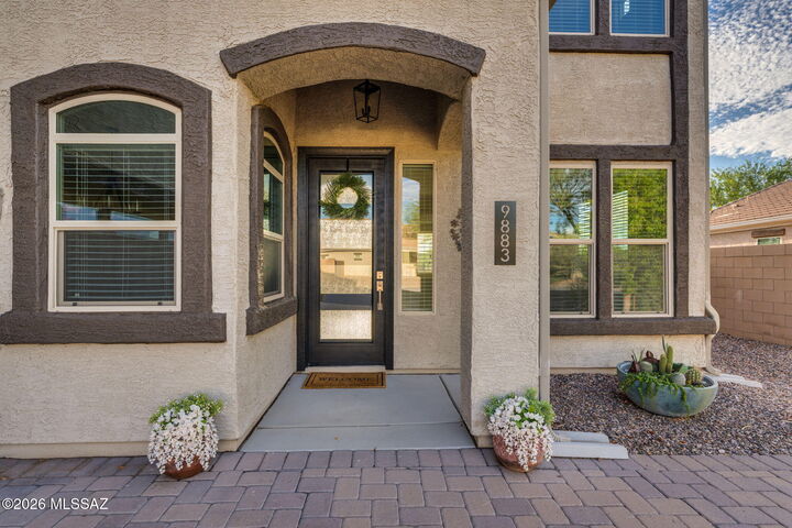 Property Photo: 9883 N Melandra Way AZ 85653