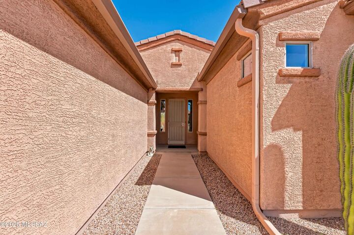 Property Photo:  986 W Bosch Drive  AZ 85614 