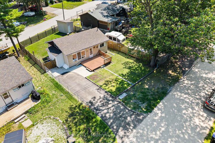 Property Photo: 25 Glendale Avenue ON L9Z 2T1