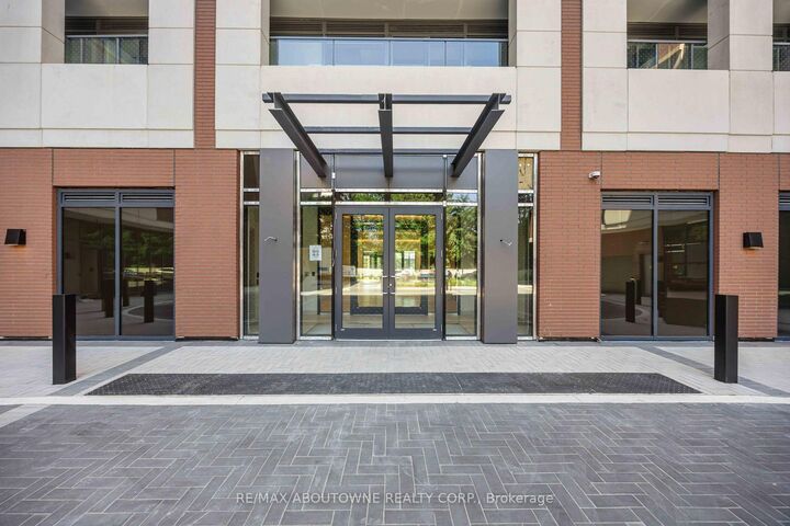 Photo de la propriété:  4010 Eglinton Avenue W 2105  ON M9A 0G5 