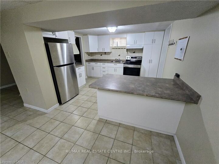 Property Photo:  89 Elgin Street N  ON N1R 5H5 