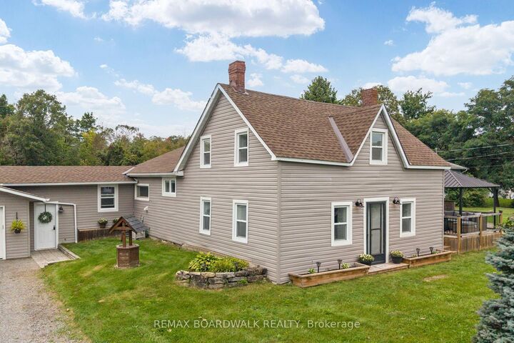 Property Photo:  180 Church Street  ON K7A 4S7 