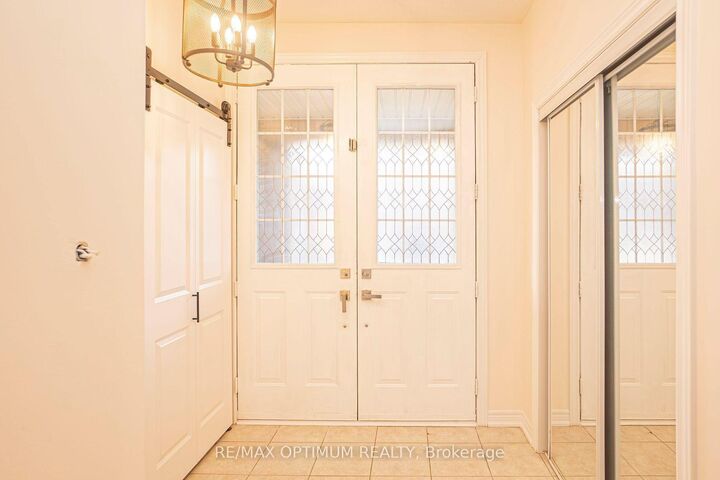 Property Photo:  16 Vezna Crescent  ON L6X 5K5 