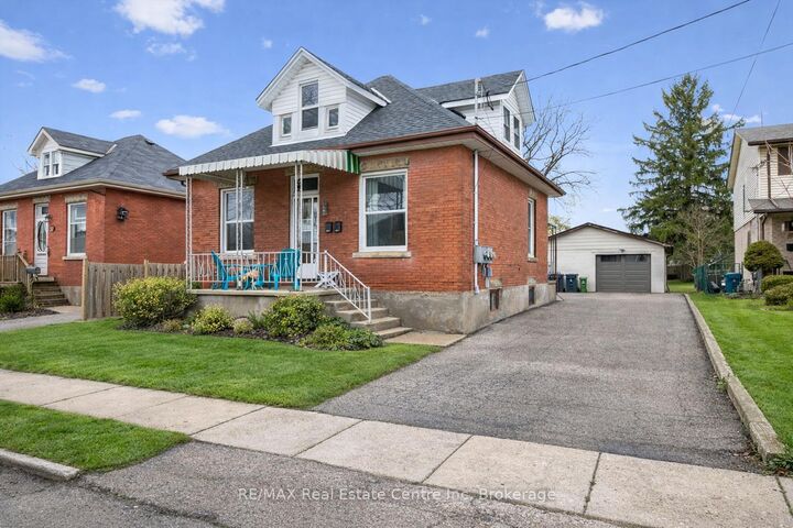 Property Photo:  29 Crimea Street  ON N1H 2Y5 