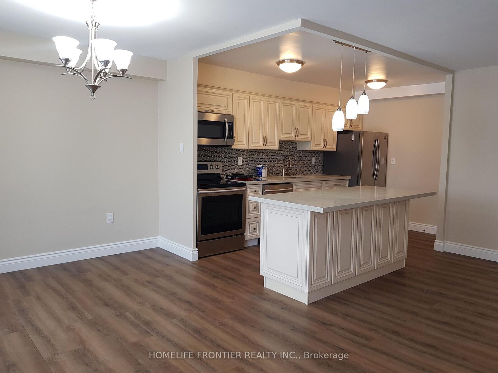 Property Photo: 177 Linus Road 914 ON M2J 4S5