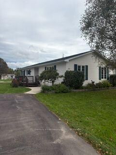 Property Photo:  22 Indiana Avenue E  ON L9Z 3A8 