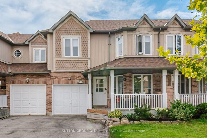 Property Photo:  5318 Bushelgrove Circle  ON L5M 6C6 