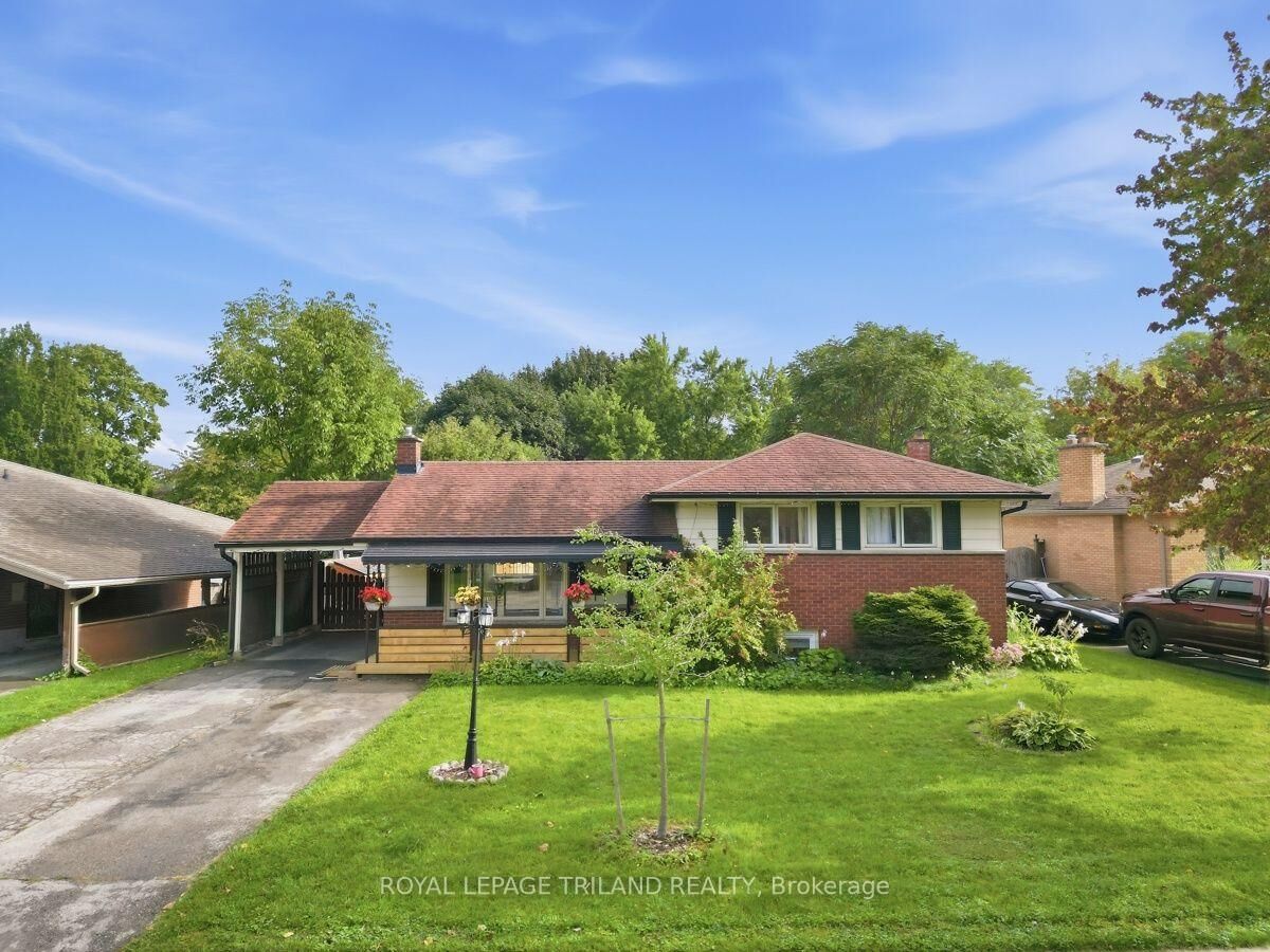 Property Photo:  438 Magnolia Crescent  ON N5Y 4S9 