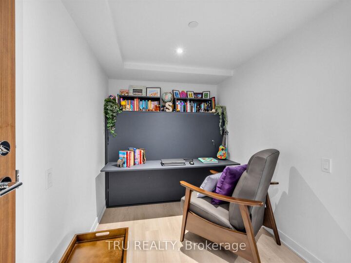 Photo de la propriété: 70 Queens Wharf Road 3210 ON M5V 0J2