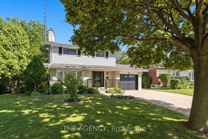 Property Photo:  36 Buckingham Drive  ON L9C 2G5 