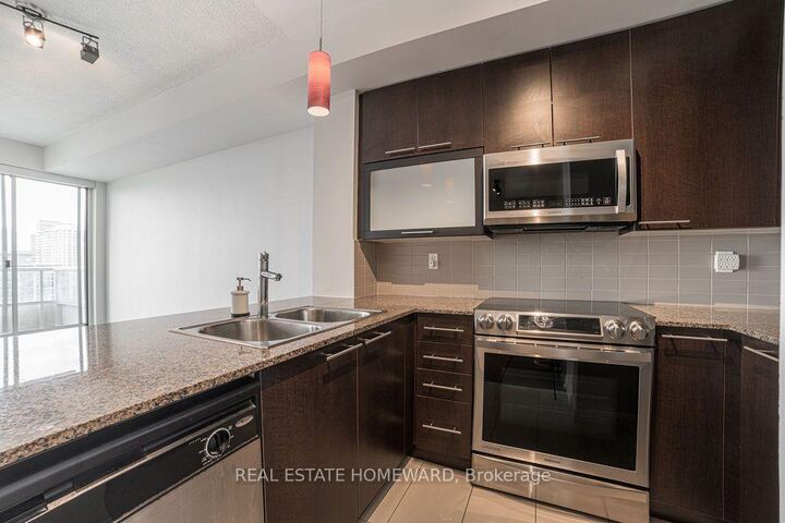 Property Photo:  500 Sherbourne Street 1407  ON M4X 1L1 