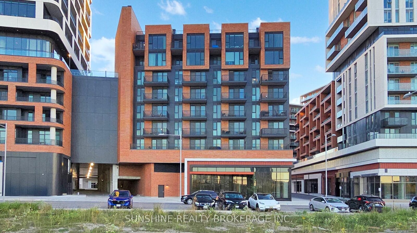 Property Photo:  38 Simcoe Promenade N/A 311  ON L6G 0H7 
