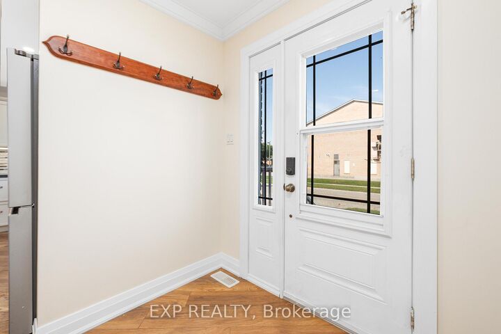 Property Photo:  41 Hodgins Avenue  ON L4P 3N1 