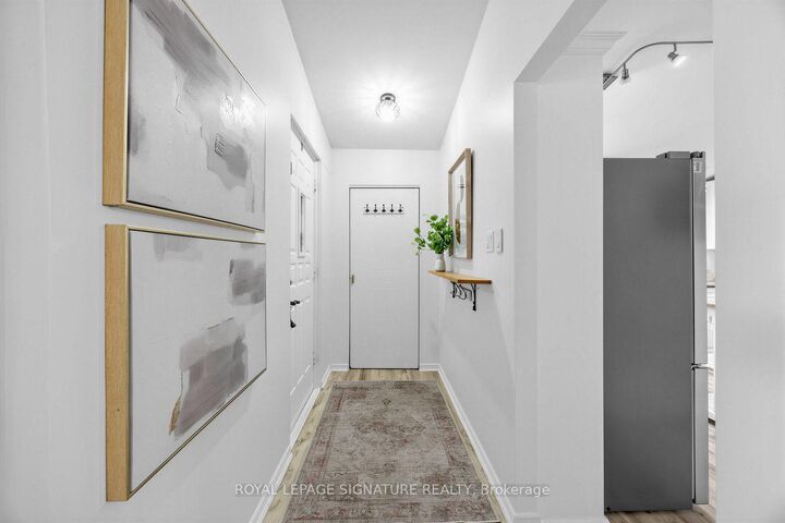 Property Photo:  821 Krosno Boulevard  ON L1W 1G7 
