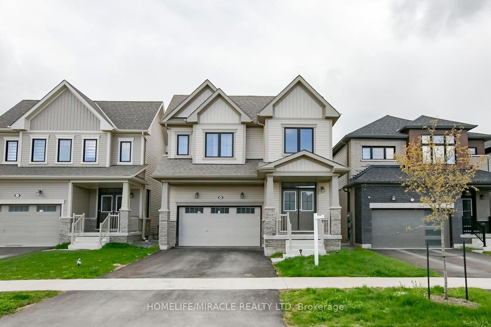 Property Photo:  106 Higgins Avenue  ON L3B 0K8 