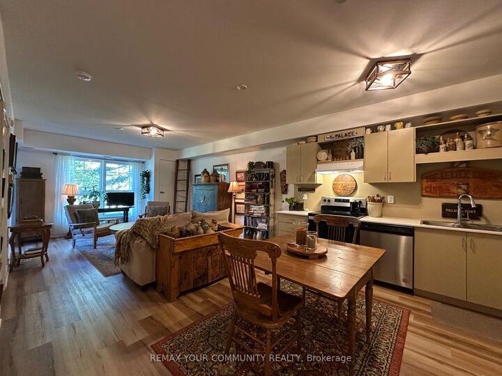 Property Photo:  110 Grew Boulevard W 202  ON L0E 1L0 