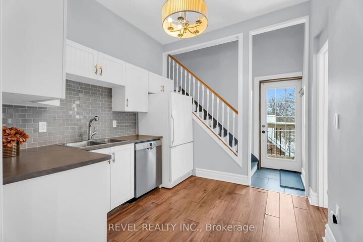 Property Photo:  1 Third Avenue  ON L9W 1G8 