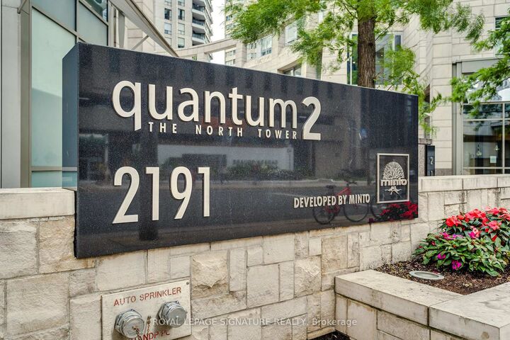 Property Photo: 2191 Yonge Street 910 ON M4S 3H8