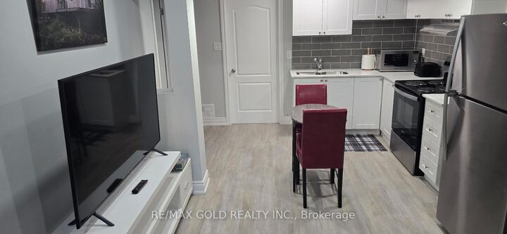 Property Photo:  5 Killick Road Basement  ON L7A 0G2 
